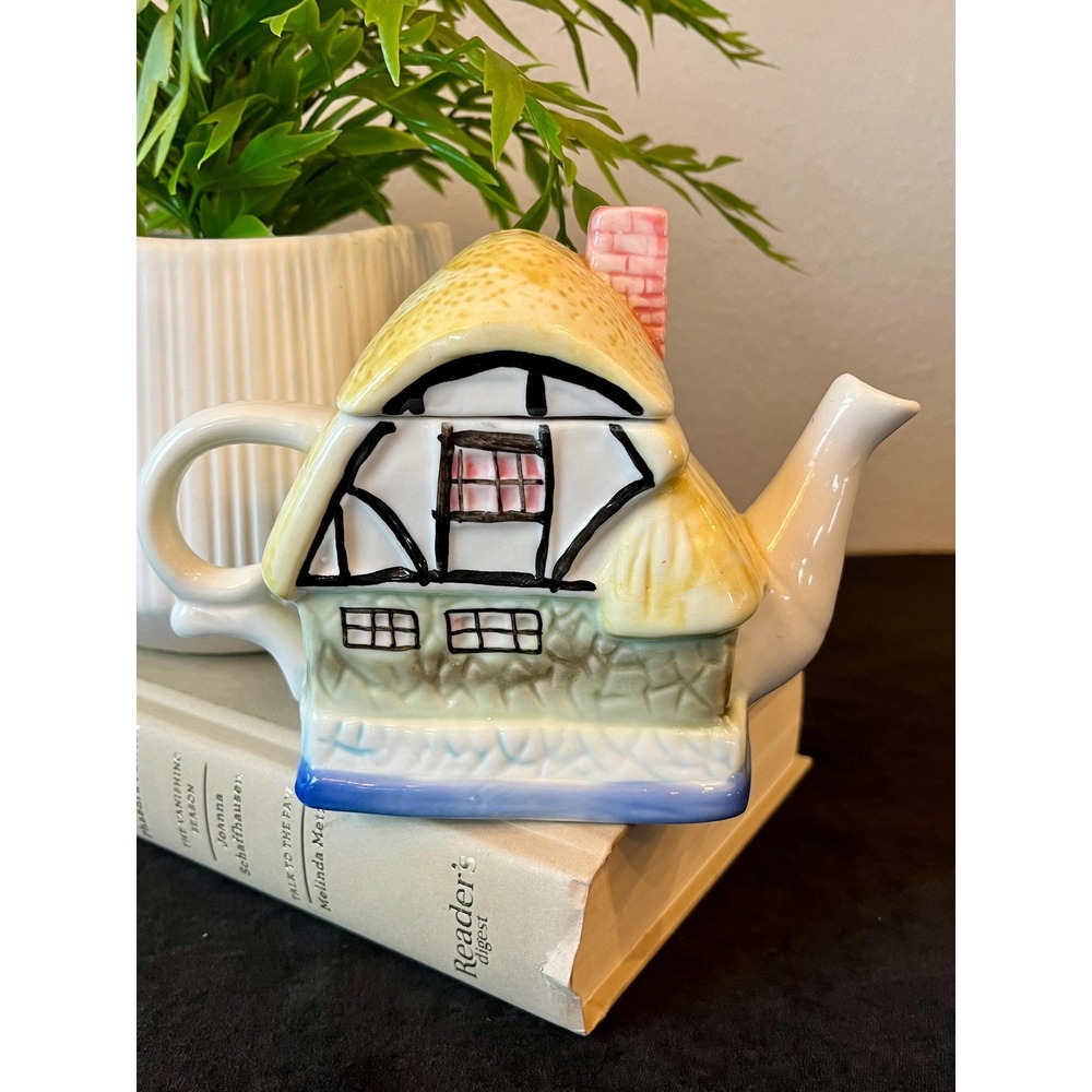 Vintage Houston Harvest Cottage House Teapot Ceramic English Country Decor